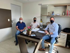 Prefeito Beto Kuerten visita a sede da Cerbranorte