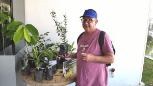 DISTRIBUIÇÃO DE MUDAS NO DIA MUNDIAL DO MEIO AMBIENTE