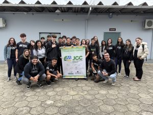 Jovens Cooperativistas participam do primeiro encontro sobre Robótica Educacional