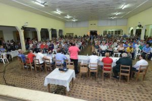 MAIS DE 400 ASSOCIADOS PARTICIPARAM, NA NOITE DE ONTEM, 22, DA ASSEMBLEIA GERAL ORDINÁRIA DA COOPERATIVA DE ELETRIFICAÇÃO DE BRAÇO DO NORTE (CERBRANORTE)